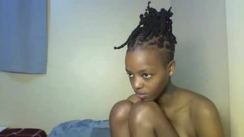 Muffin online show from December 20, 2:02 pm