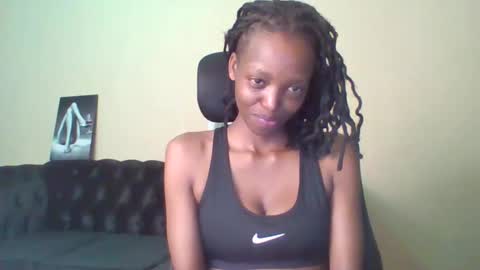 Muffin online show from April 20, 1:58 pm