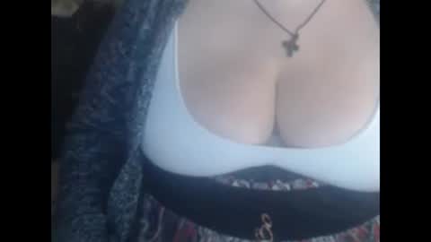 Snapshot of miamimistress chatting on January 27, 2:24 pm maya online show from January 27, 2:24 pm