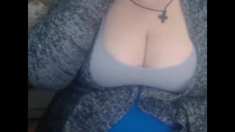 Snapshot of miamimistress chatting on January 28, 3:35 pm maya online show from January 28, 3:35 pm