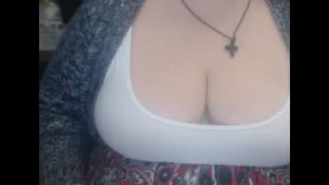 Snapshot of miamimistress chatting on January 31, 8:22 am maya online show from January 31, 8:22 am