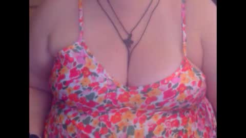 Snapshot of miamimistress chatting on October 12, 8:35 am maya online show from October 12, 8:35 am