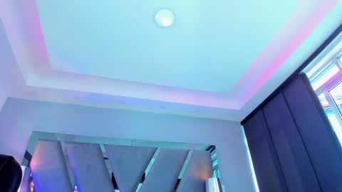 Snapshot of miamirage_ chatting on October 17, 12:52 pm miamirage_ online show from October 17, 12:52 pm