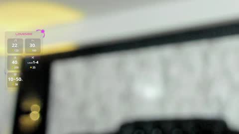 Mia   -5 7001400 Follow  online show from January 22, 3:40 pm