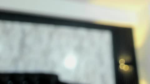 Mia   -5 7001400 Follow  online show from February 1, 12:29 am