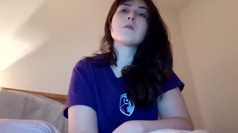 miamoon123 online show from December 5, 8:22 pm