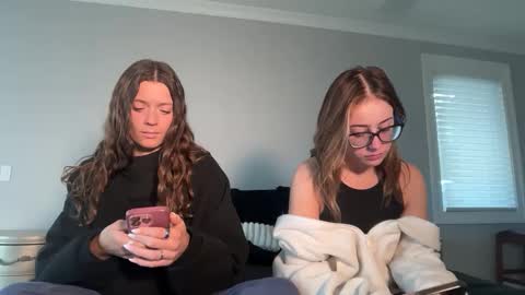 miamoorexo online show from February 9, 5:28 pm