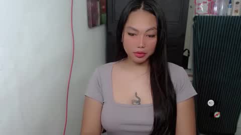 Snapshot of miamore_avida chatting on June 5, 10:54 am miamore_avida online show from June 5, 10:54 am