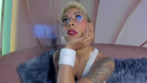 Mia Morgann online show from January 6, 11:51 am