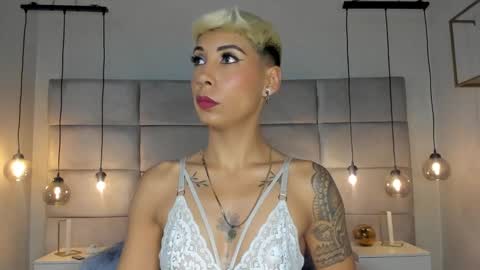 Mia Morgann online show from January 12, 11:17 am