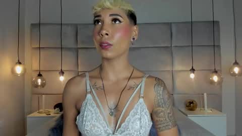 Mia Morgann online show from January 25, 10:39 pm