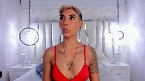 Mia Morgann online show from March 5, 1:06 pm