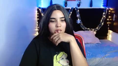 Snapshot of miapeyton chatting on December 30, 4:19 pm Mia Peyton   online show from December 30, 4:19 pm