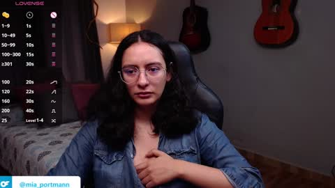 Snapshot of miaportman chatting on January 18, 2:55 pm MIAPORTMANN online show from January 18, 2:55 pm