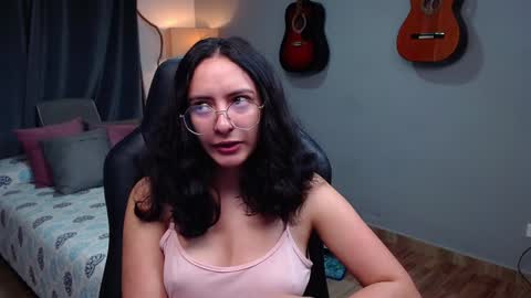 Snapshot of miaportman chatting on January 22, 12:17 pm MIAPORTMANN online show from January 22, 12:17 pm