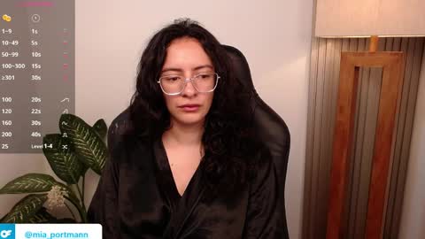 MIAPORTMANN online show from March 30, 9:10 am