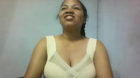 miarii online show from November 11, 6:08 pm