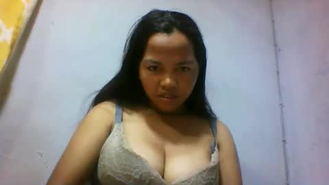 Snapshot of miarii chatting on June 3, 4:37 am miarii online show from June 3, 4:37 am