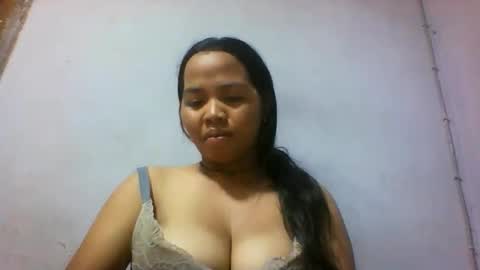 Snapshot of miarii chatting on June 4, 3:51 pm miarii online show from June 4, 3:51 pm