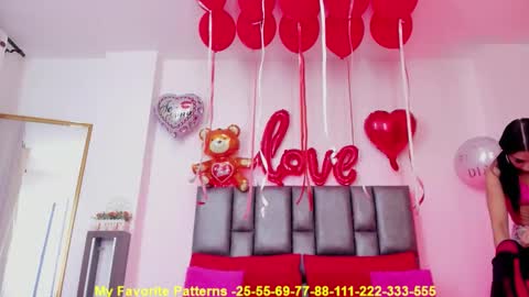 Snapshot of miarobertsmilf chatting on September 30, 4:06 am Mia Milf online show from September 30, 4:06 am