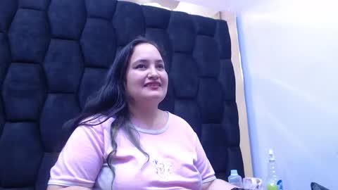 Snapshot of miarous69 chatting on February 8, 12:19 pm MiaRouse online show from February 8, 12:19 pm