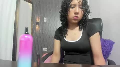 miasalazar9 online show from April 25, 7:44 pm