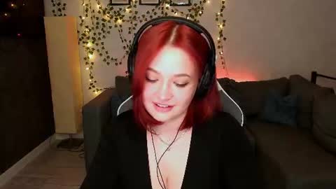 Mia Selene online show from June 18, 1:50 am