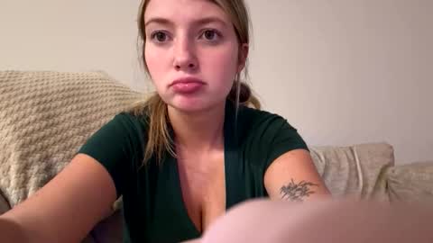 miasmith_001 online show from May 31, 2:20 am