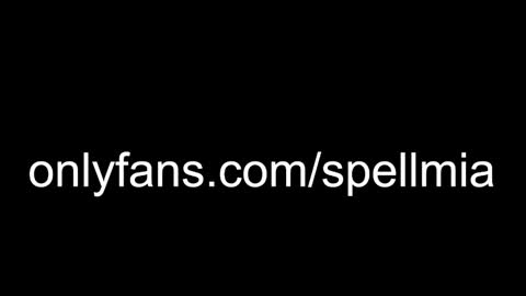 Snapshot of miaspell chatting on December 31, 7:51 pm Mia instagram miasspell online show from December 31, 7:51 pm
