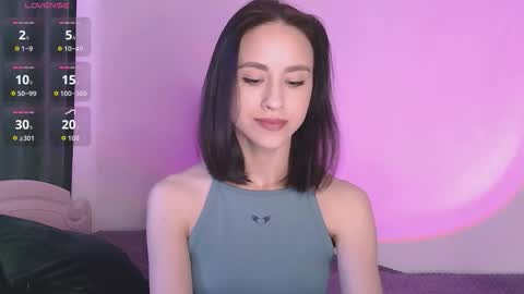 Mia online show from October 13, 6:35 am