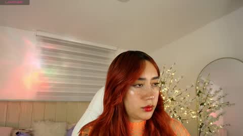 Mia Thaylor online show from April 7, 4:02 am