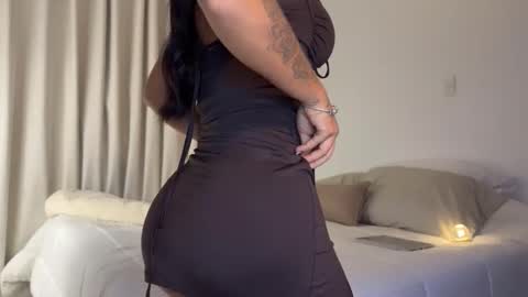 Mia online show from April 15, 10:43 pm