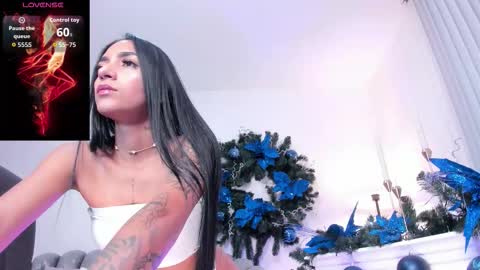 Mia Vegas online show from December 22, 11:02 pm