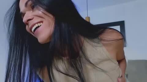 Mia online show from January 27, 3:18 pm