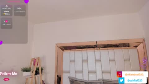 Mia Villalobos online show from January 10, 7:32 pm