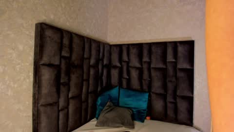 Mia Villalobos online show from January 14, 2:50 am