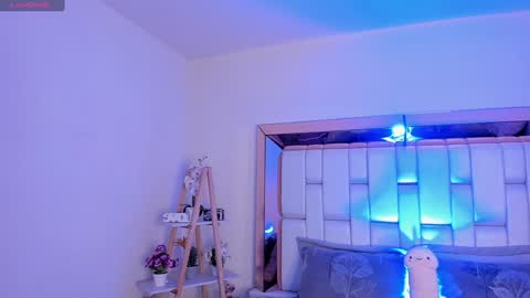 Mia Villalobos online show from January 25, 4:46 pm