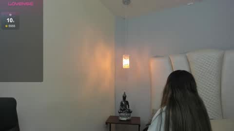 Mia Villalobos online show from September 20, 11:55 am