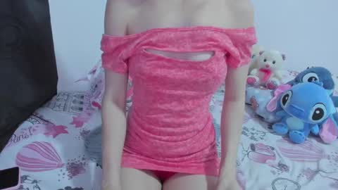 Snapshot of miavolkova_ chatting on February 4, 8:59 pm  Chloe  online show from February 4, 8:59 pm