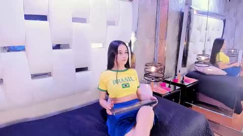 Mia Watson online show from November 3, 12:28 pm