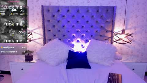 Mia winx  online show from December 13, 4:33 am