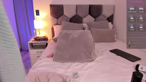 Snapshot of miazurek chatting on February 20, 6:17 am THE BEST LOVRS antonio flatlastifoundyoulautrebleudrpapaolu donnie lbsunkown1804 online show from February 20, 6:17 am