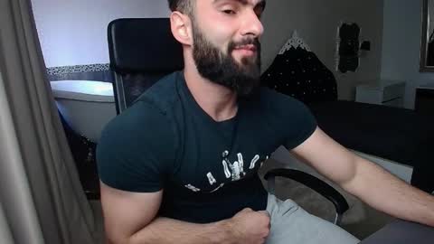 MicahLane online show from April 22, 5:21 am