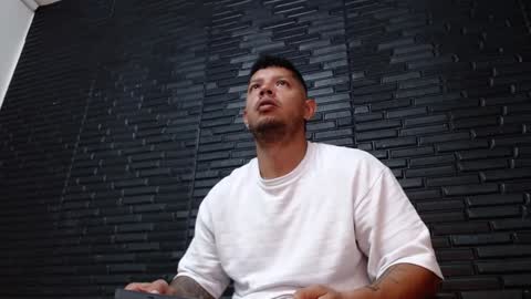 Michael Daviss online show from January 4, 1:10 pm