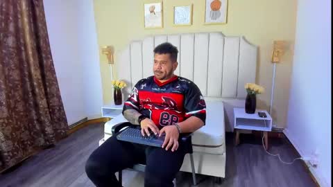 Snapshot of michael_hill1 chatting on September 30, 6:57 pm MICHAEL online show from September 30, 6:57 pm