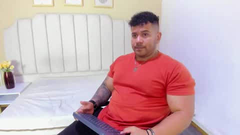 Snapshot of michael_hill1 chatting on October 7, 8:39 pm MICHAEL online show from October 7, 8:39 pm