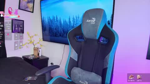 Snapshot of michael_lopez_1 chatting on March 4, 7:53 pm michael_lopez_1 online show from March 4, 7:53 pm