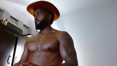 maximo online show from February 4, 5:57 am