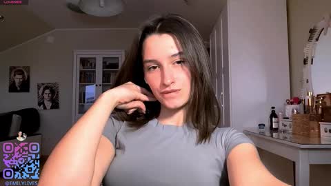 Emily online show from February 8, 2:09 pm