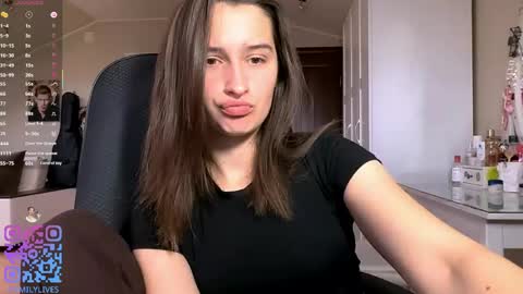 Emily online show from April 21, 2:23 pm